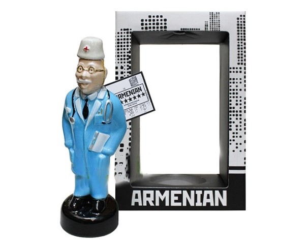 Коньяк СЕМЬ ЗВЕЗД КВ 7 лет Врач 40% 330мл п/у / интернет-магазин напитков Виноград в Улан-Удэ